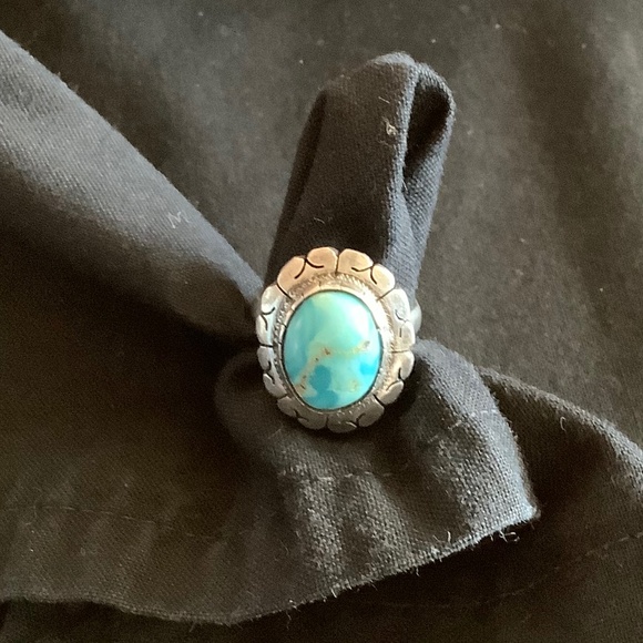Vintage sterling silver turquoise ring - Picture 1 of 3